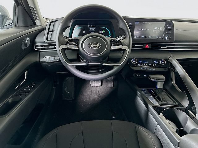 Used 2026 Hyundai Elantra Hybrid FWD image 13
