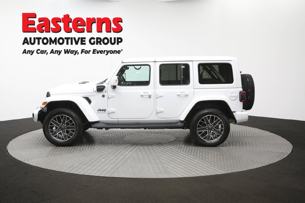 Used 2023 Jeep Wrangler Unlimited Sahara AWD/4WD image 63