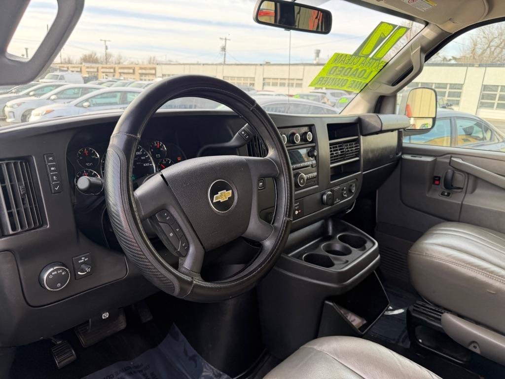 Used 2017 Chevrolet Express 3500 LS RWD image 20