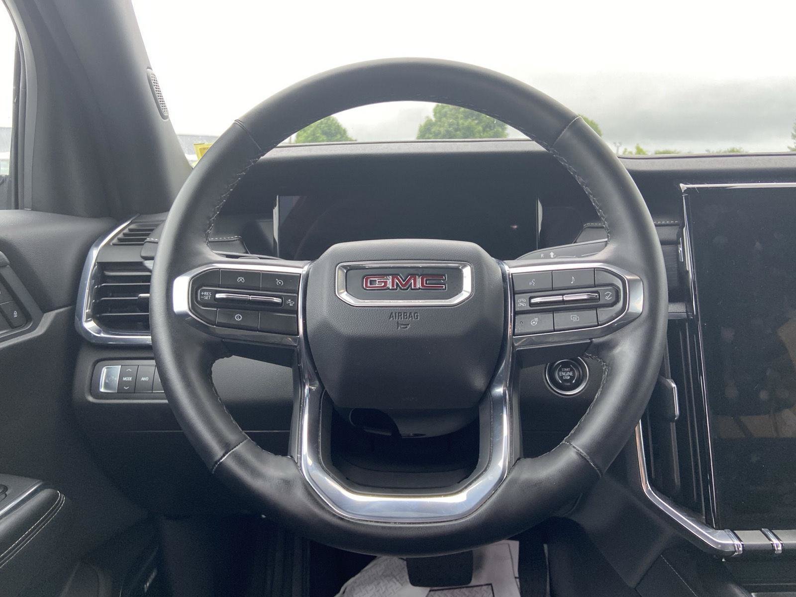 Used 2025 GMC Acadia Elevation AWD/4WD image 27