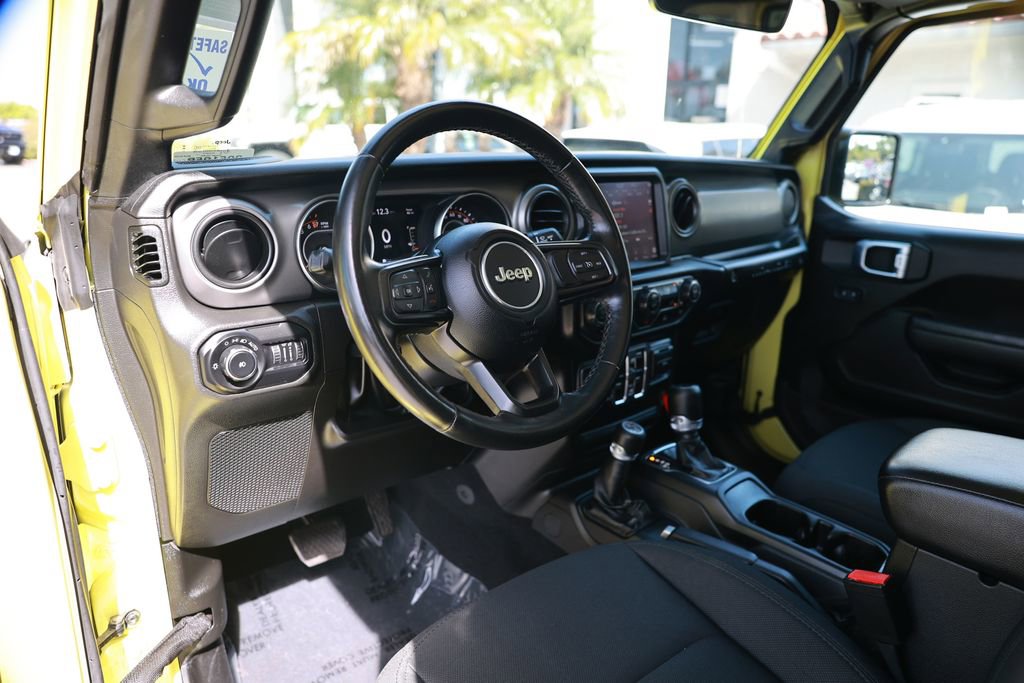 Used 2022 Jeep Wrangler Unlimited Sport AWD/4WD image 17