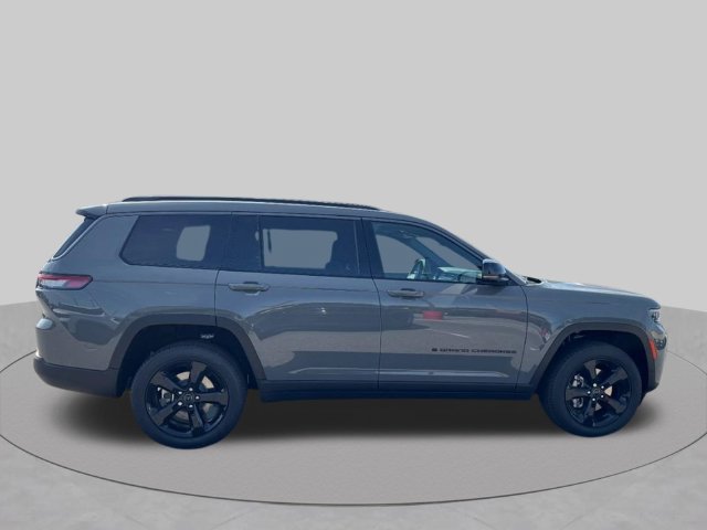 New 2027 Jeep Grand Cherokee L Limited w/ Limited Altitude Package AWD/4WD image 2