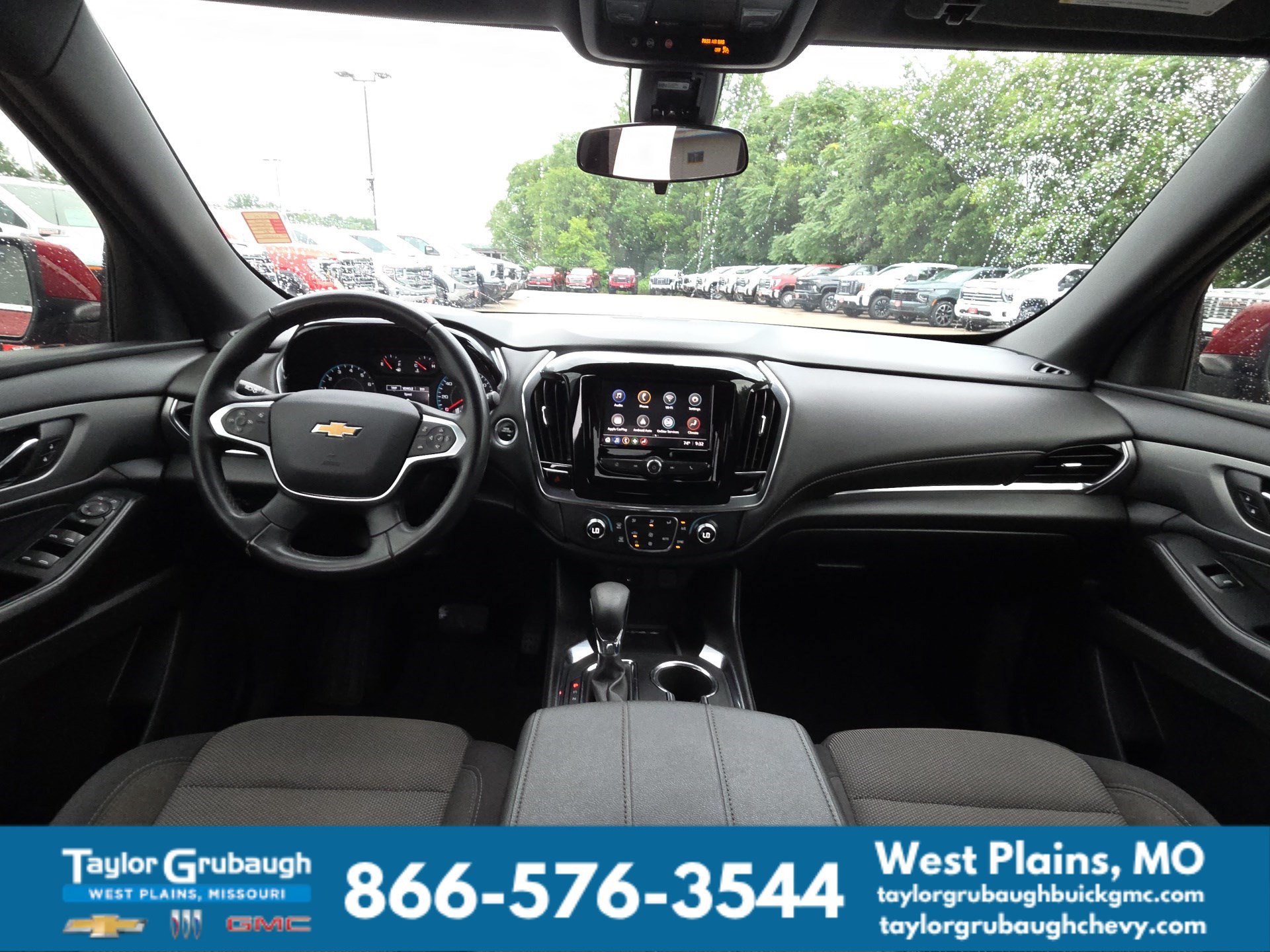 Used 2023 Chevrolet Traverse LT FWD image 29
