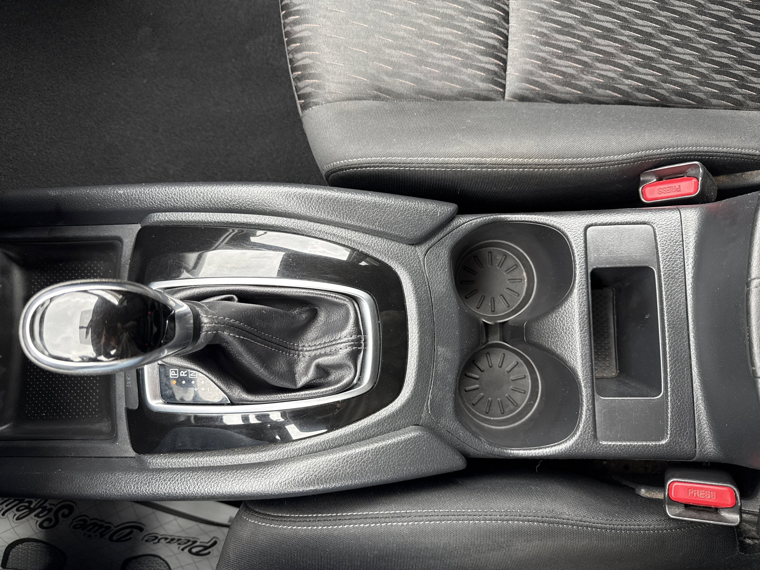 Used 2017 Nissan Rogue S image 21