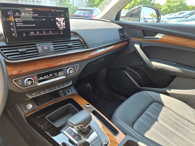 Certified 2023 Audi Q5 Premium w/ Convenience Package AWD/4WD image 15