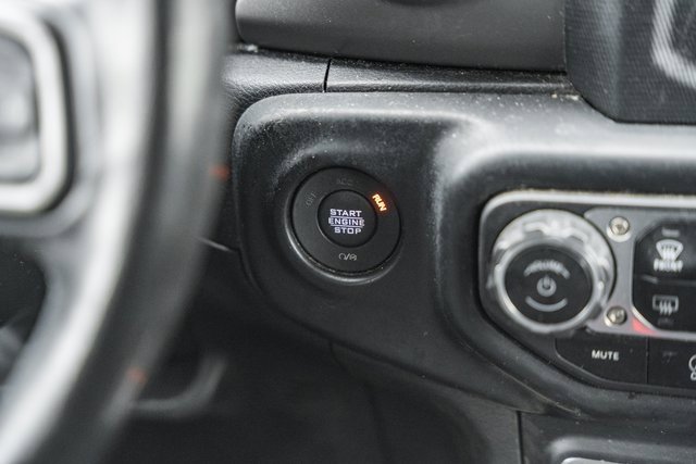 Used 2022 Jeep Gladiator Willys image 33