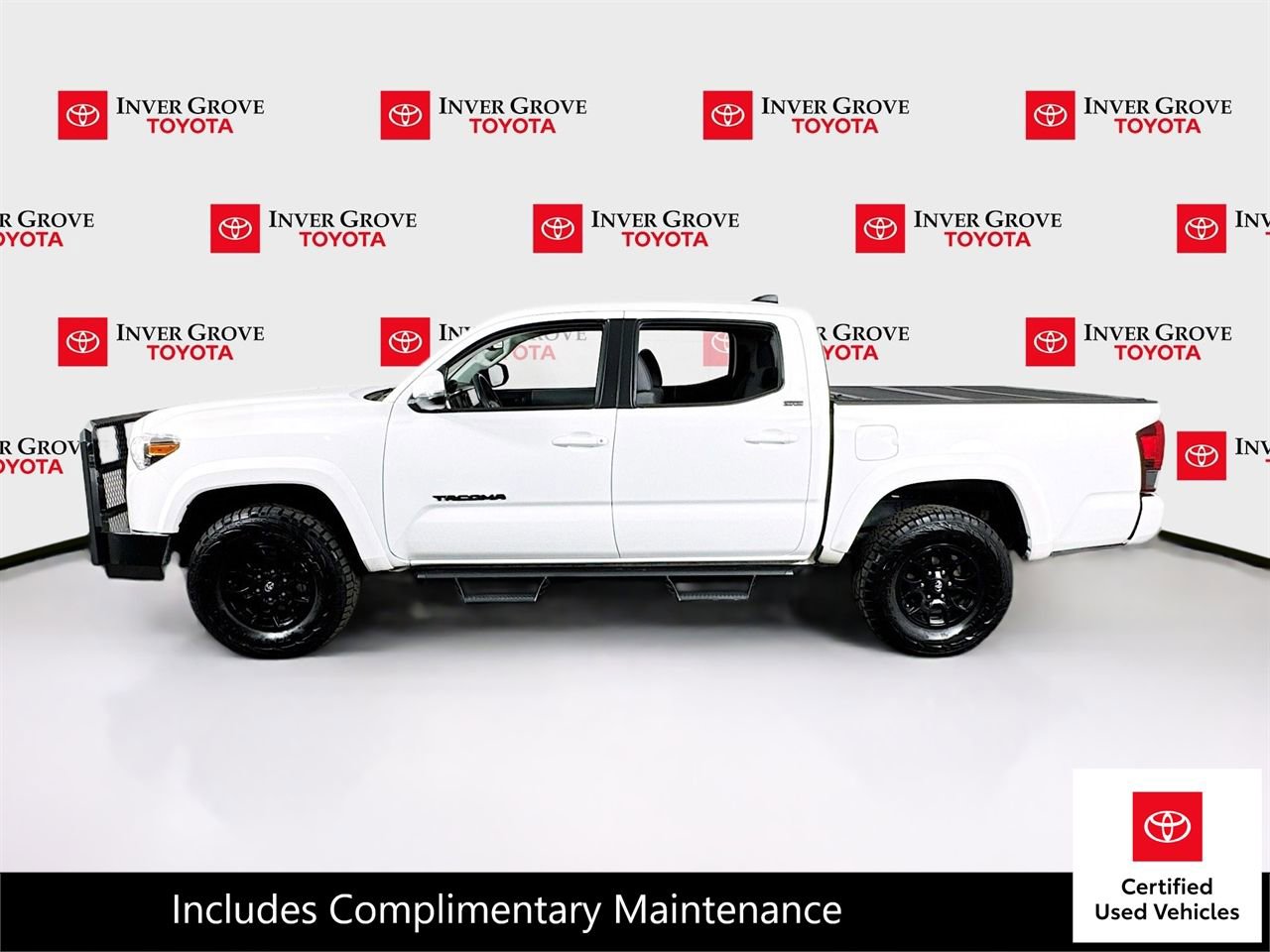 Certified 2022 Toyota Tacoma SR5 w/ Technology Package image 8