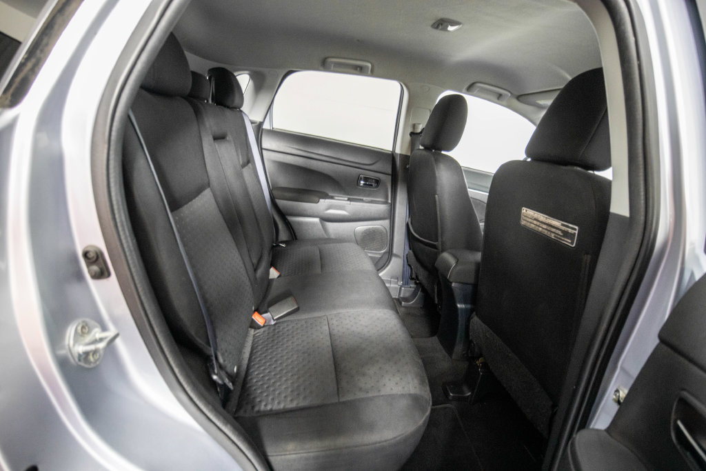 Used 2012 Mitsubishi Outlander Sport SE FWD image 12