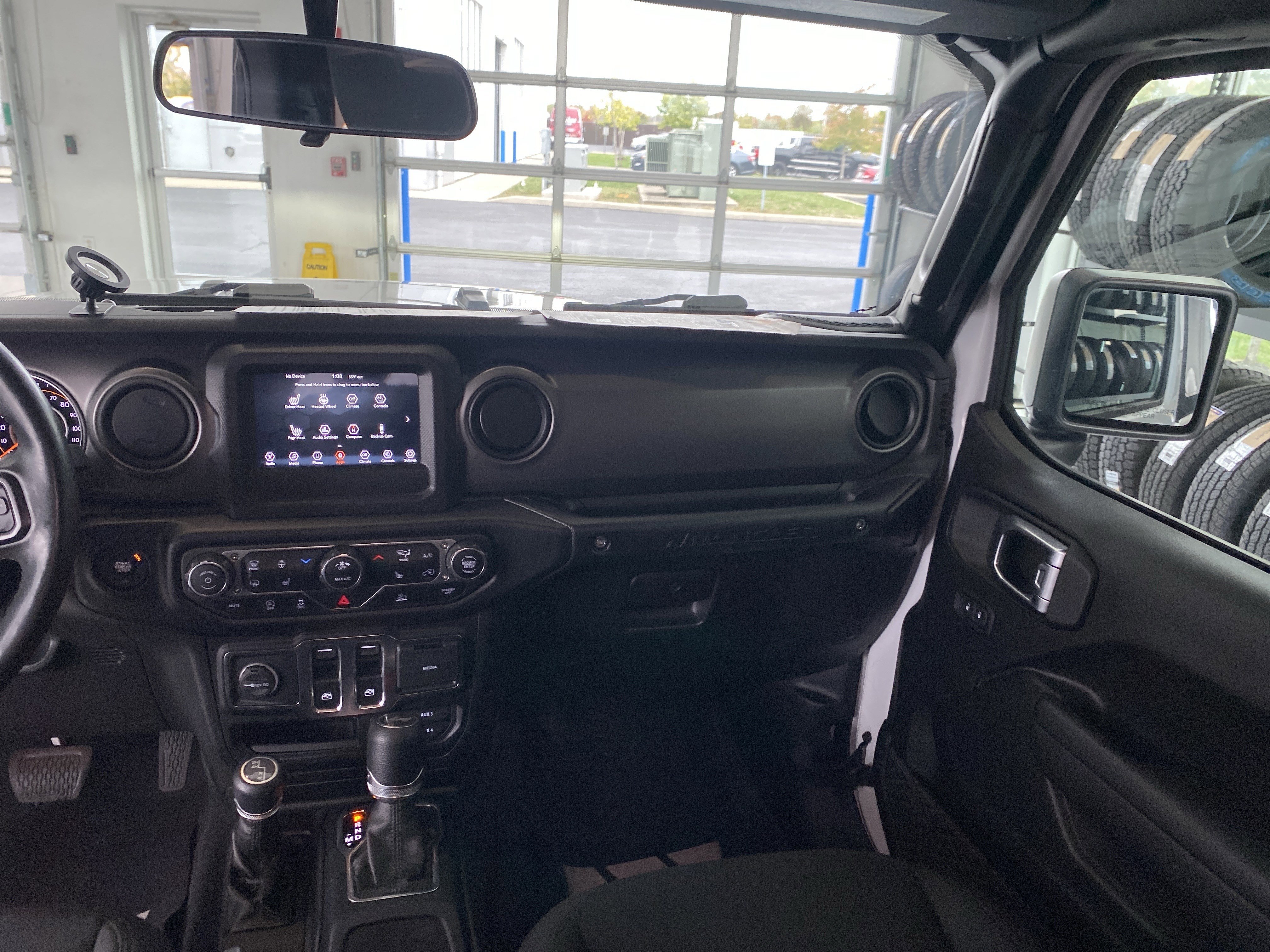 Used 2022 Jeep Wrangler Willys image 24