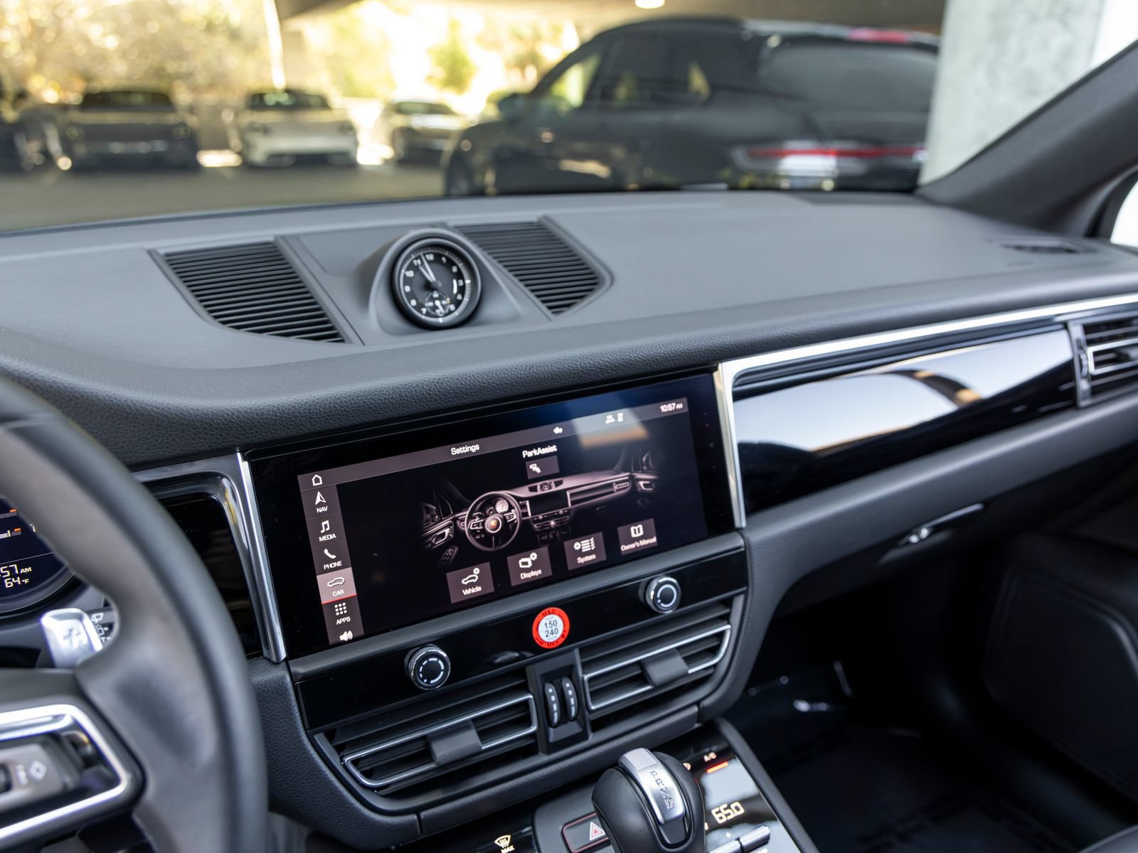 Certified 2026 Porsche Macan AWD/4WD image 41