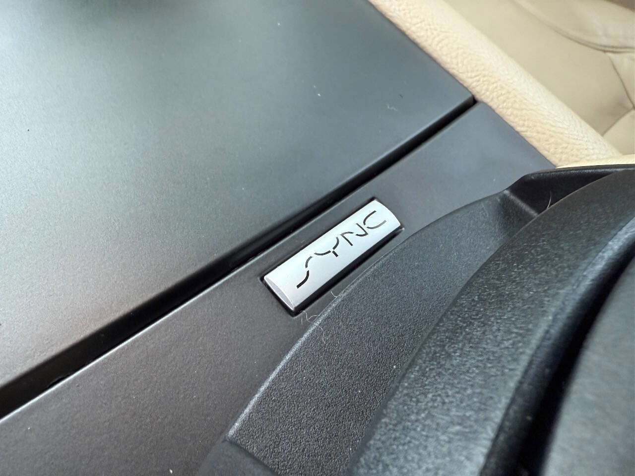 Used 2015 Ford Taurus SEL w/ Equipment Group 201A image 27