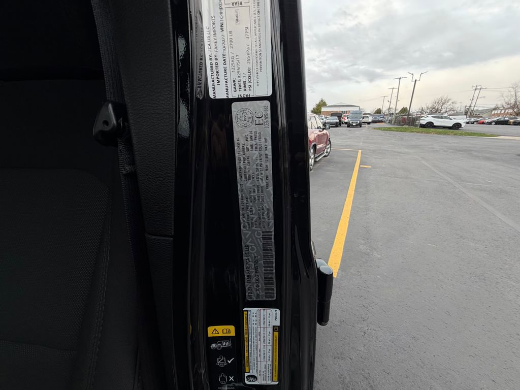 Used 2023 Jeep Wrangler Willys image 32