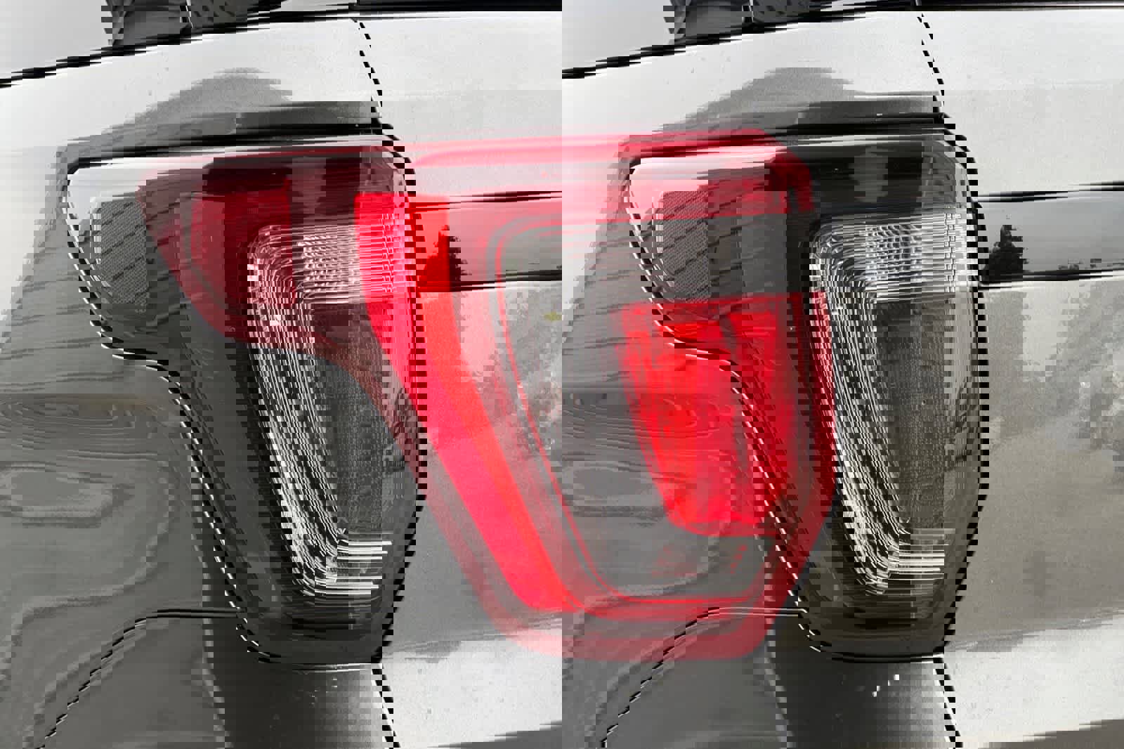 Used 2018 Ford Explorer Sport w/ Equipment Group 401A image 17