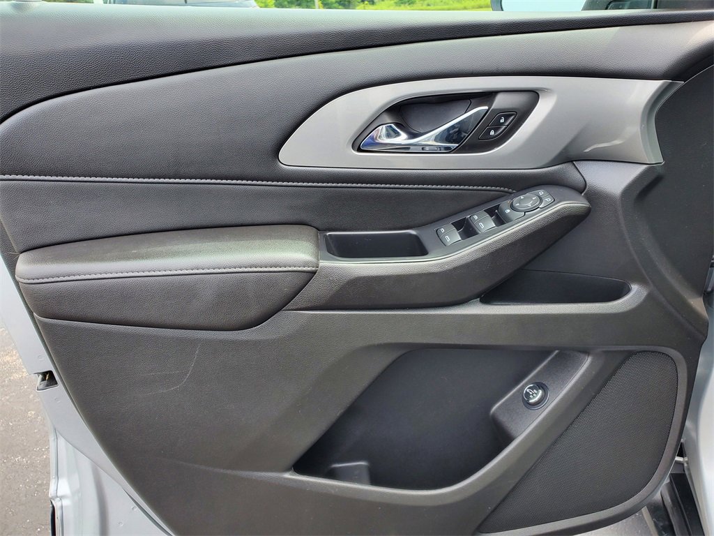 Used 2022 Chevrolet Traverse LT w/ LPO, Roadside Safety Package image 20