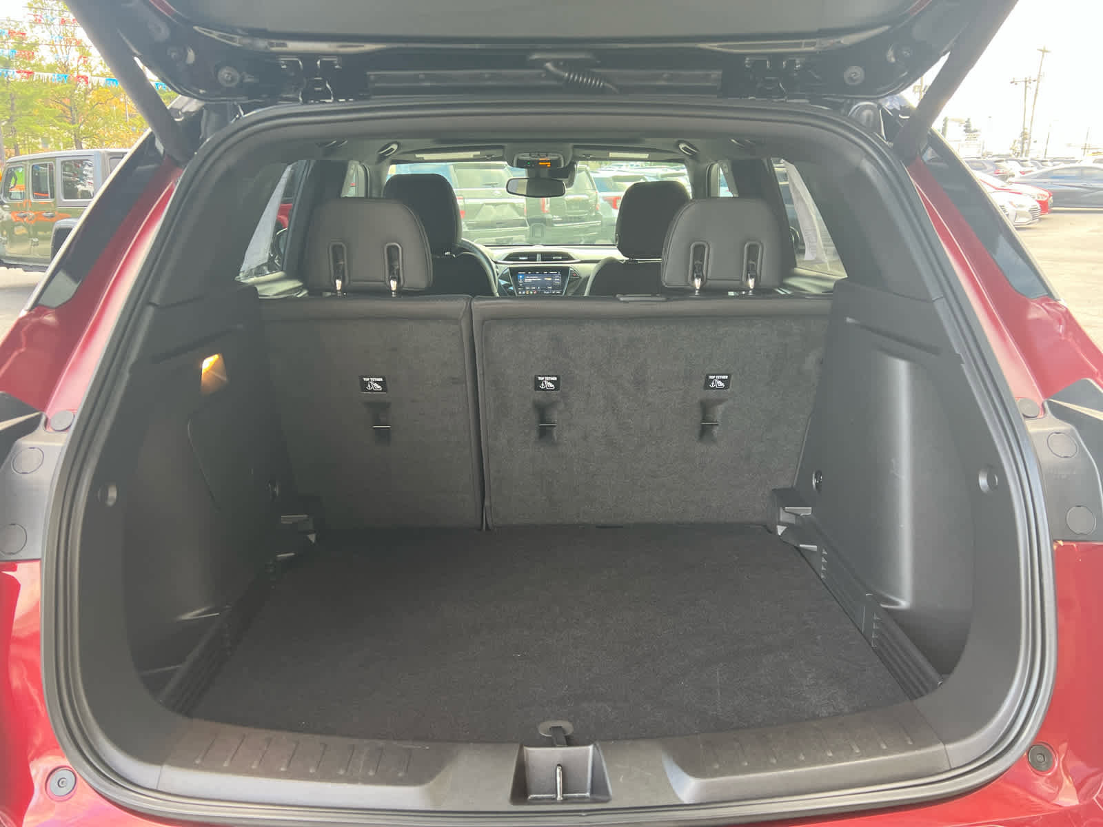 Used 2023 Chevrolet TrailBlazer RS w/ Sun and Liftgate Package image 8