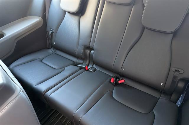 New 2026 Kia Carnival LXS FWD image 16