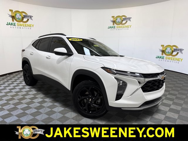 Used 2025 Chevrolet Trax LT w/ Driver Confidence Package
