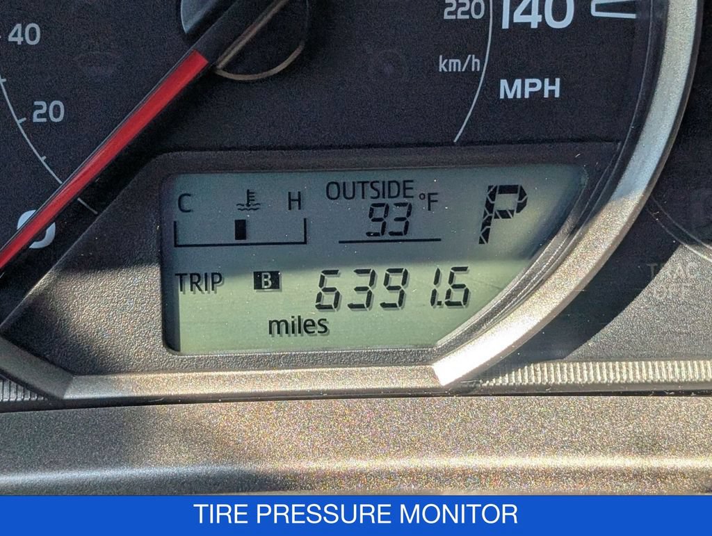 Used 2013 Toyota RAV4 LE AWD/4WD image 19