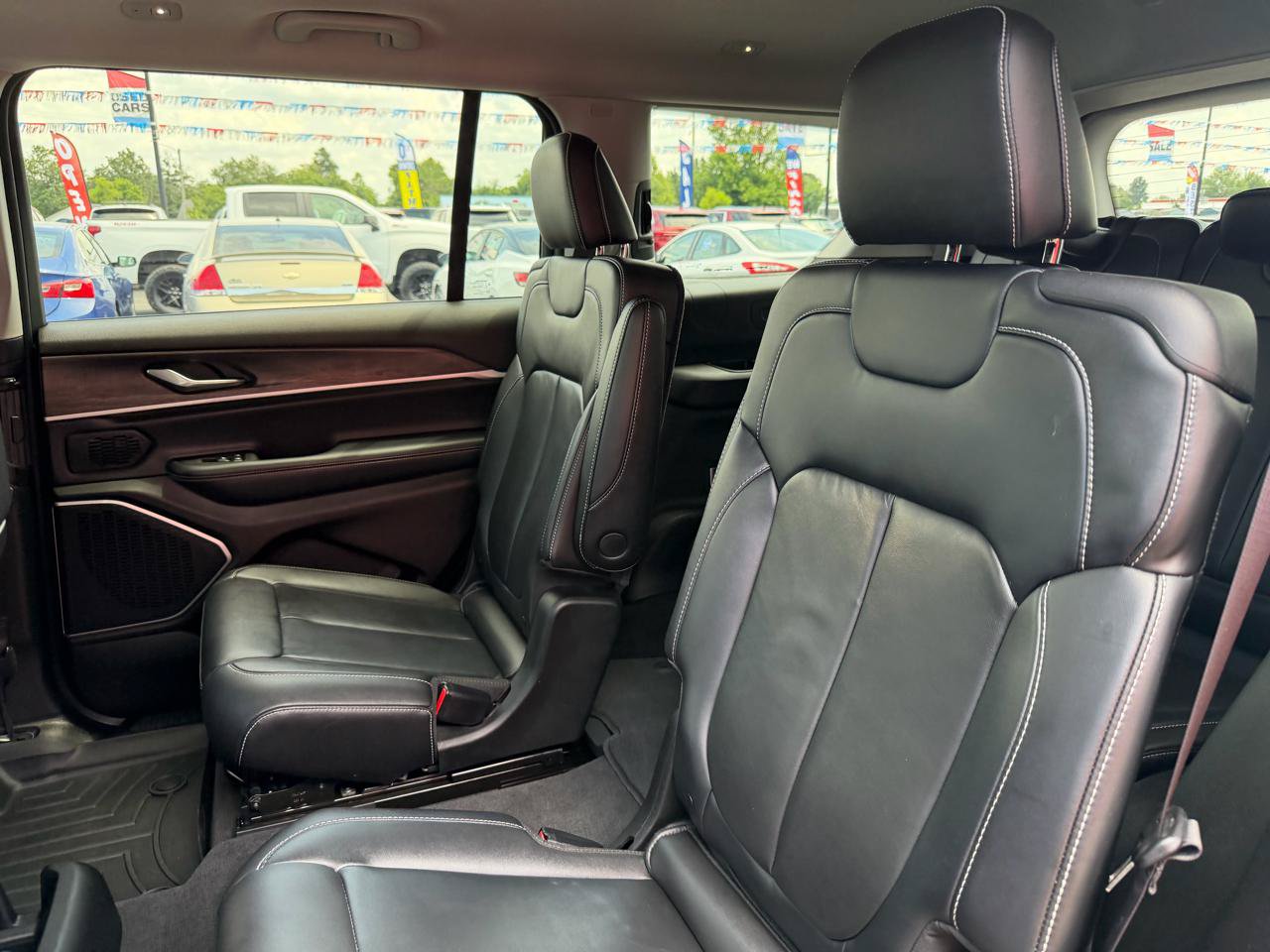 Used 2021 Jeep Grand Cherokee L Limited AWD/4WD image 19