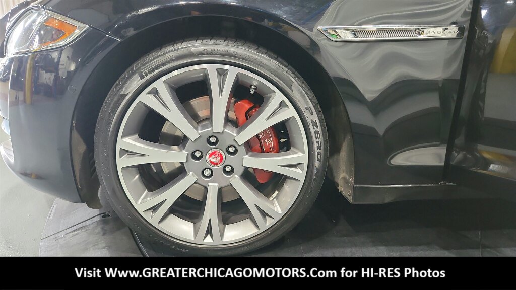 Used 2017 Jaguar XJ L Portfolio AWD/4WD image 23