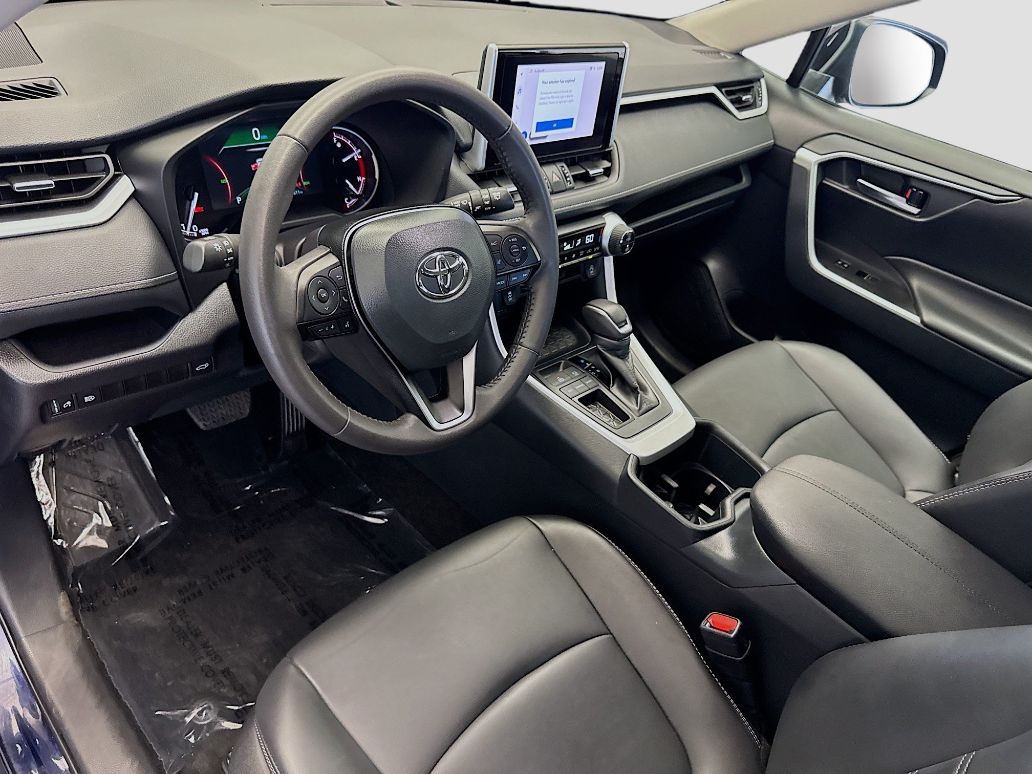 Used 2025 Toyota RAV4 XLE Premium FWD image 7