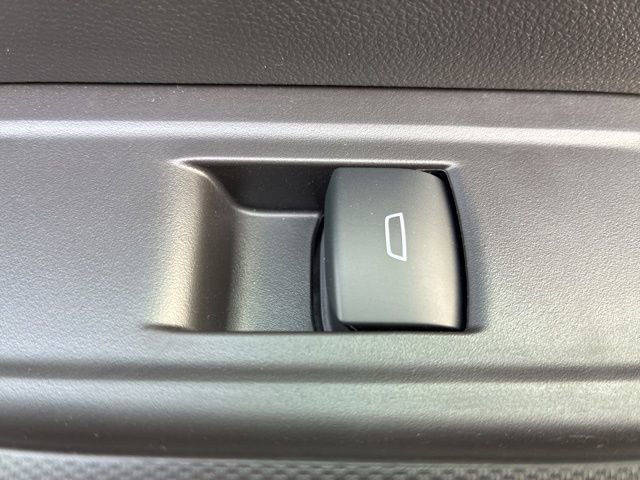 Used 2024 Chevrolet Colorado W/T image 21