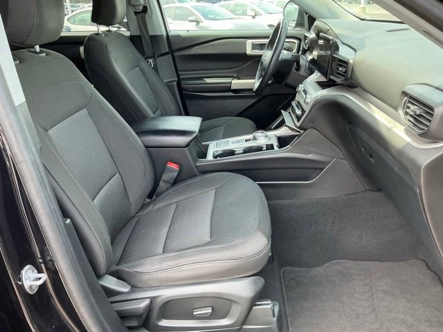 Used 2023 Ford Explorer XLT RWD image 23