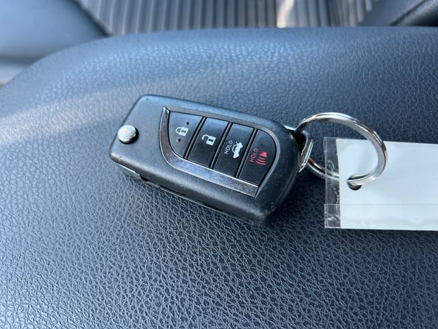 Used 2023 Toyota Camry SE FWD image 28