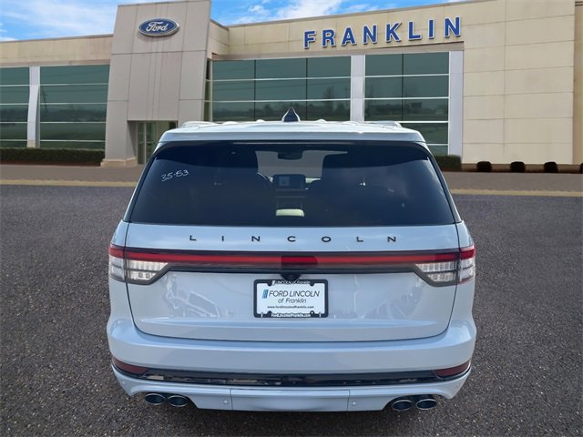 New 2025 Lincoln Aviator Black Label w/ Jet Appearance Package image 6