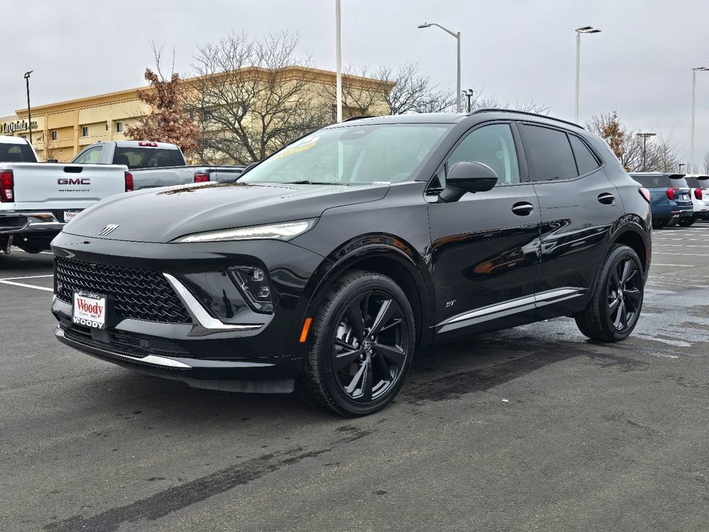 Certified 2025 Buick Envision Sport Touring image 4