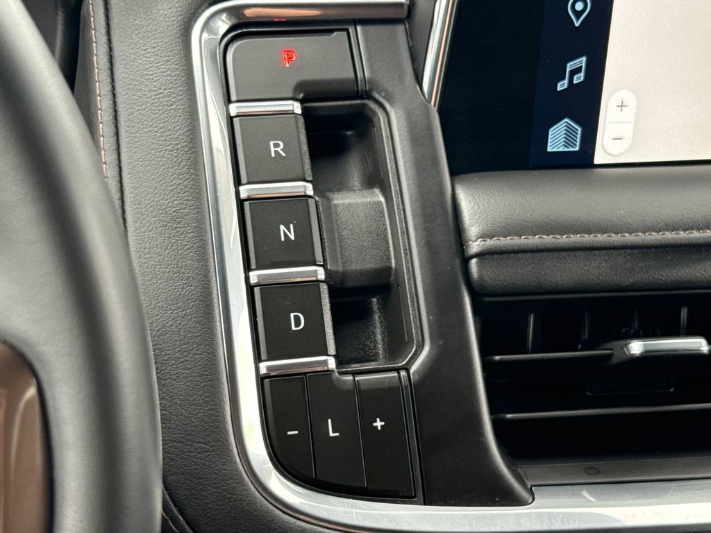 Used 2023 Chevrolet Tahoe High Country image 25