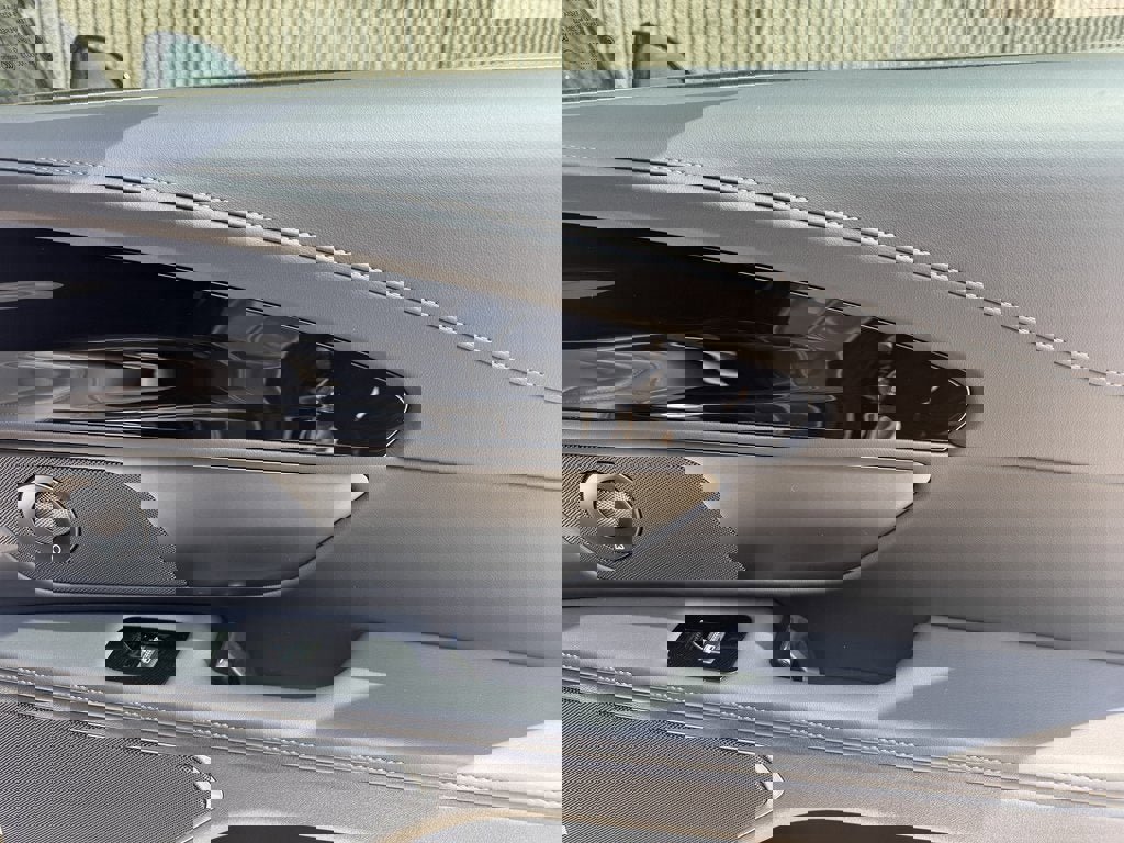 New 2025 Lincoln Nautilus Premier w/ Equipment Group 102A image 23