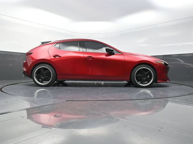 Used 2021 MAZDA MAZDA3 Hatchback w/Premium Plus Pkg AWD/4WD image 38