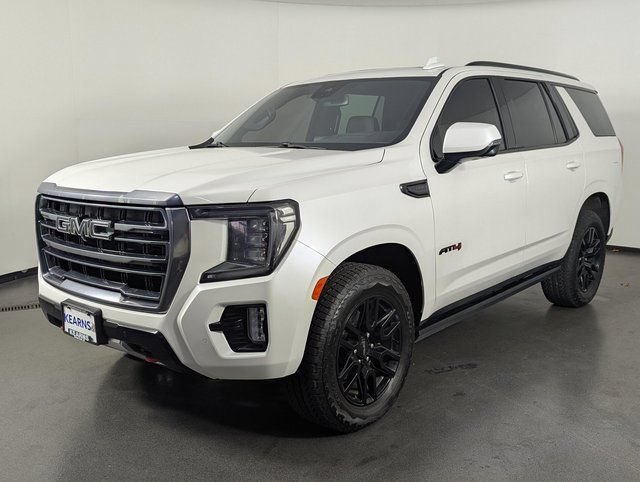 Used 2023 GMC Yukon AT4 w/ Technology Package AWD/4WD image 4