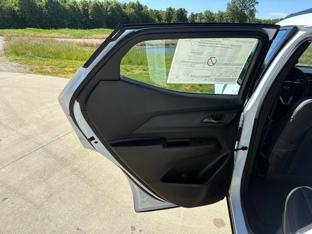 New 2027 Chevrolet Bolt RS FWD image 35