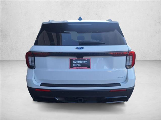 Used 2025 Ford Explorer ST-Line w/ ST-Line Street Pack image 6