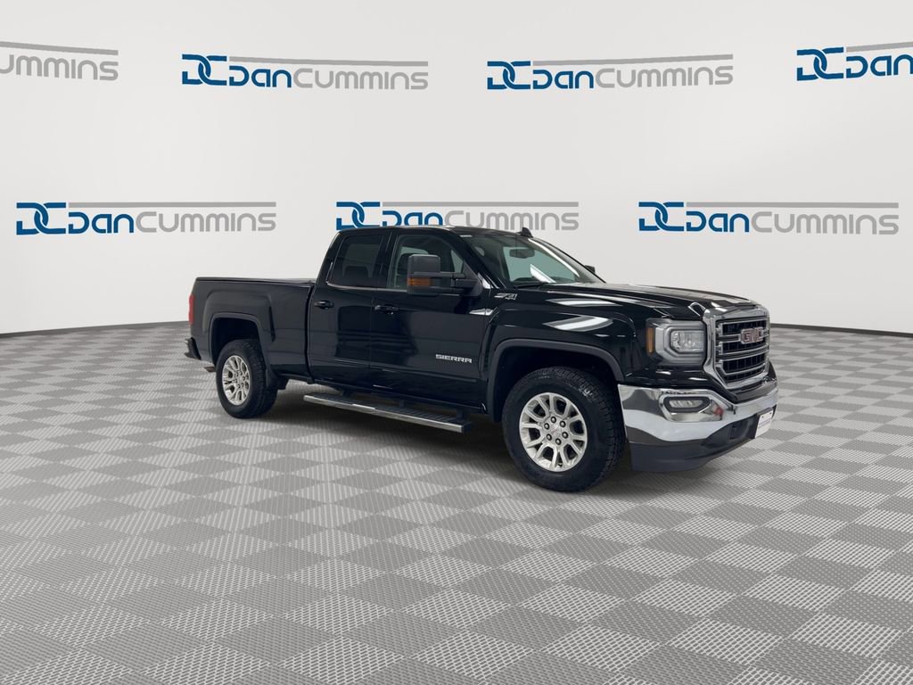Used 2017 GMC Sierra 1500 SLE w/ SLE Value Package AWD/4WD image 2