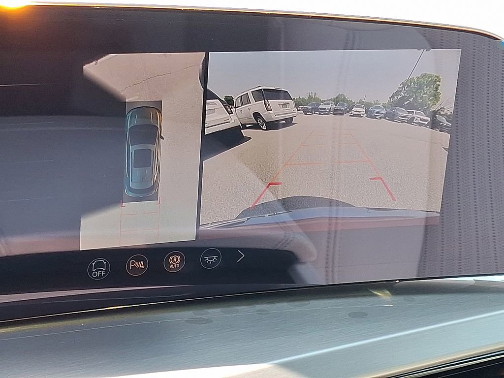 New 2026 Cadillac Vistiq Sport image 4