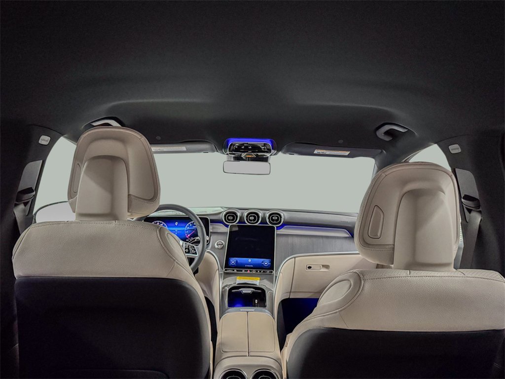 Used 2025 Mercedes-Benz GLC 300 image 10