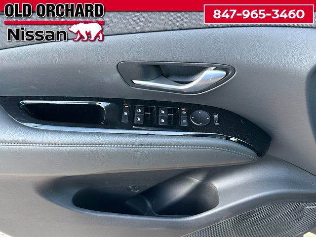 Used 2025 Hyundai Tucson Limited AWD/4WD image 9
