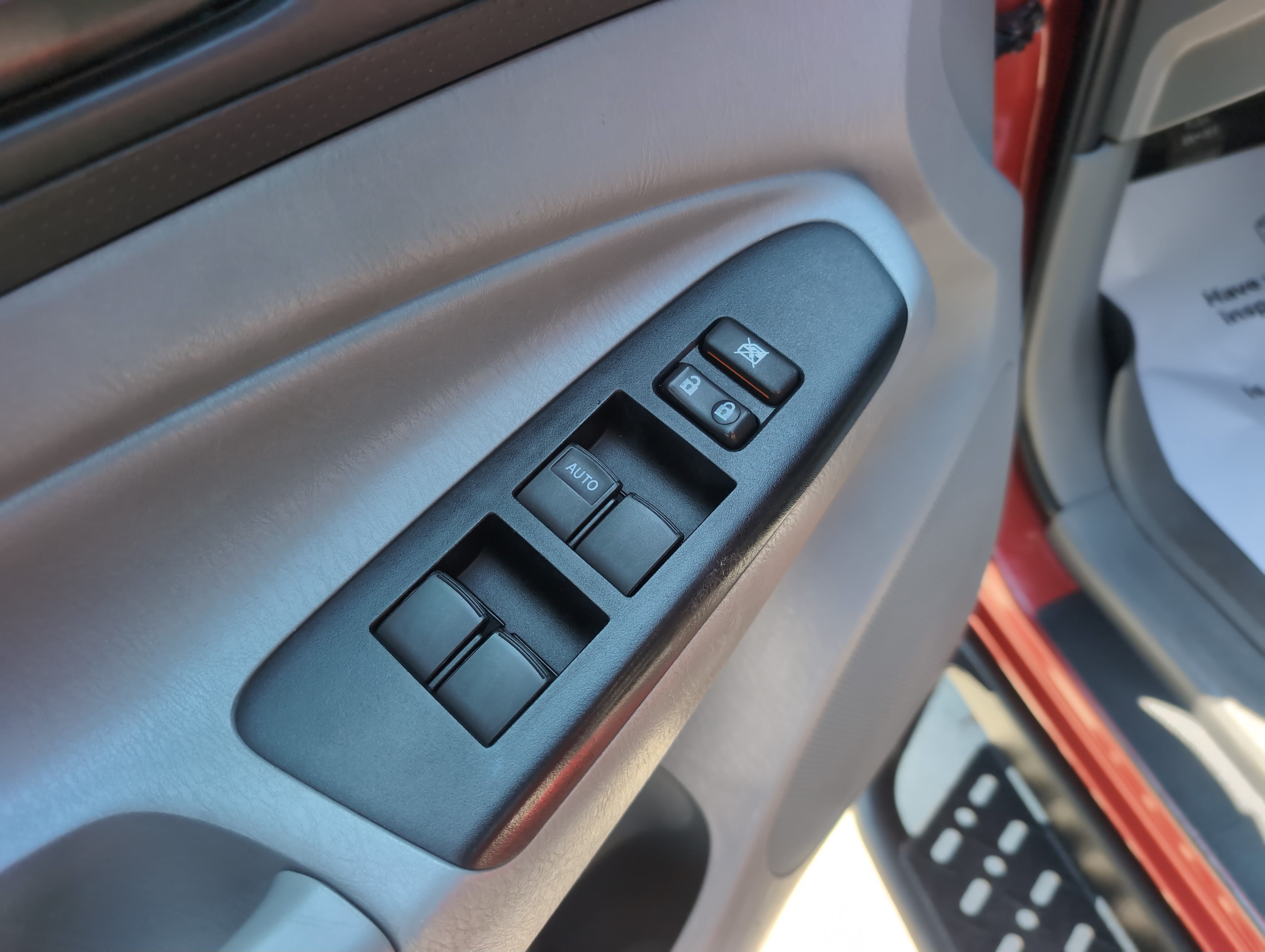 Used 2014 Toyota Tacoma 4x4 Double Cab image 15