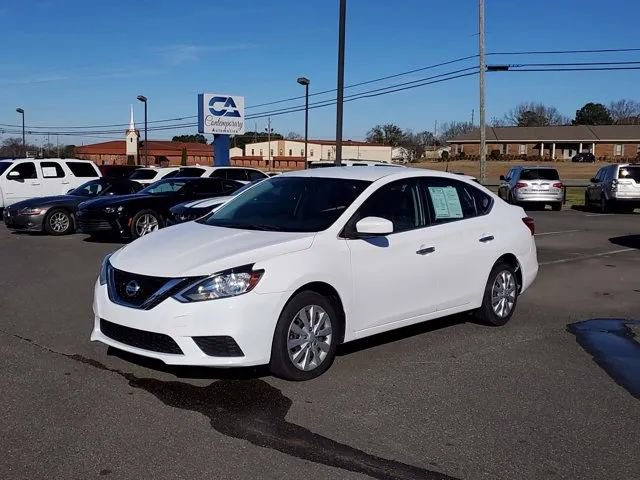 Used 2017 Nissan Sentra SV FWD image 2