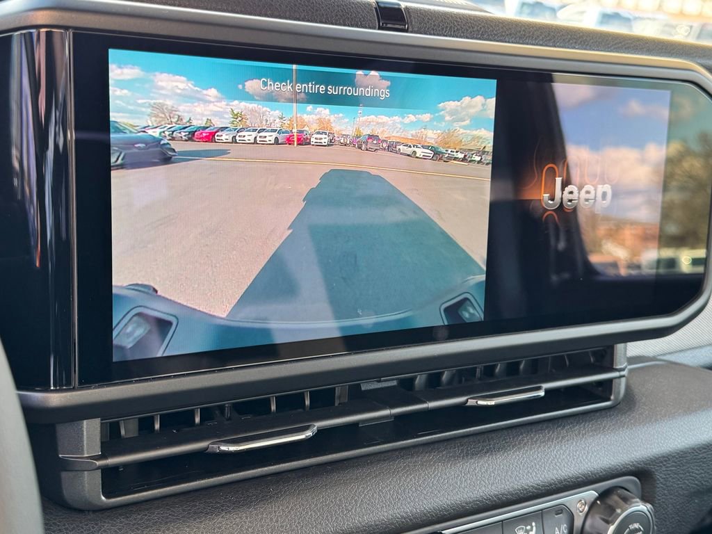 New 2026 Jeep Gladiator Sport AWD/4WD image 26