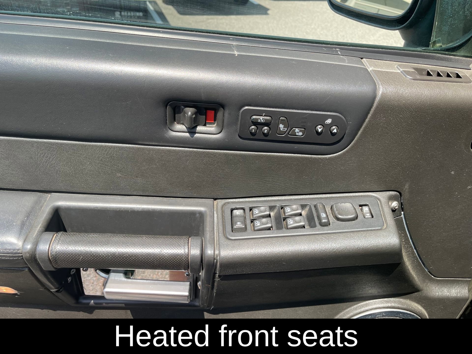 Used 2005 HUMMER H2 SUT w/ Preferred Equipment Group image 12