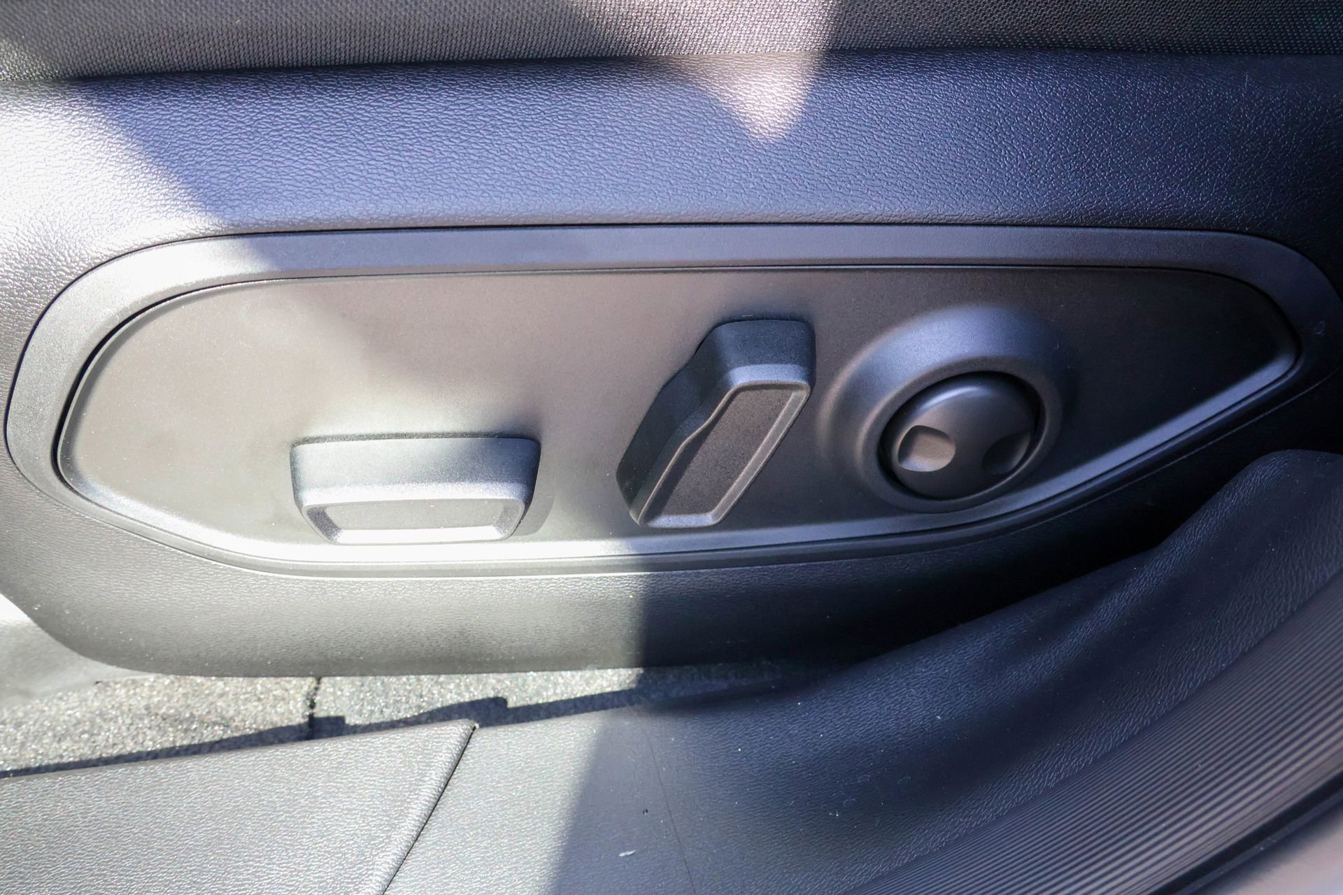 New 2026 Jeep Cherokee Laredo image 6