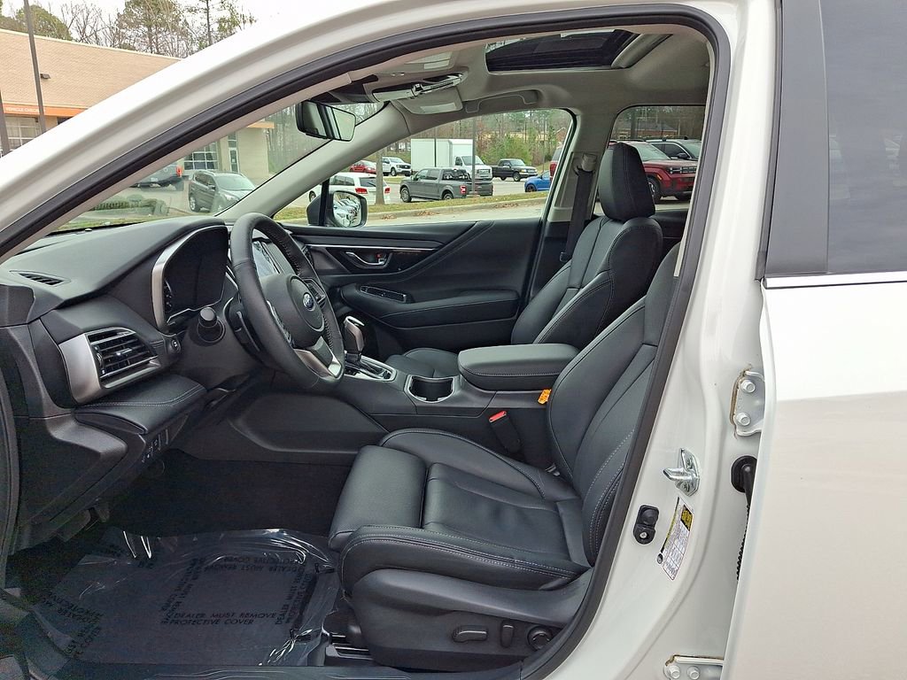 Used 2025 Subaru Outback Limited image 14