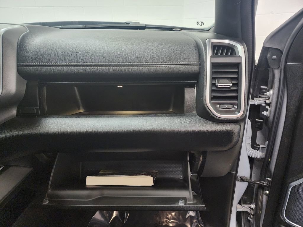 Used 2023 RAM 1500 Laramie AWD/4WD image 32