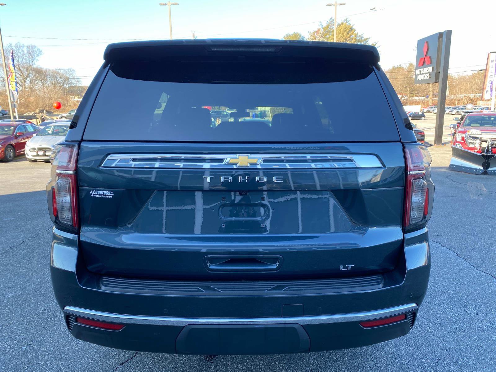 Used 2021 Chevrolet Tahoe LT w/ LT Signature Package image 4