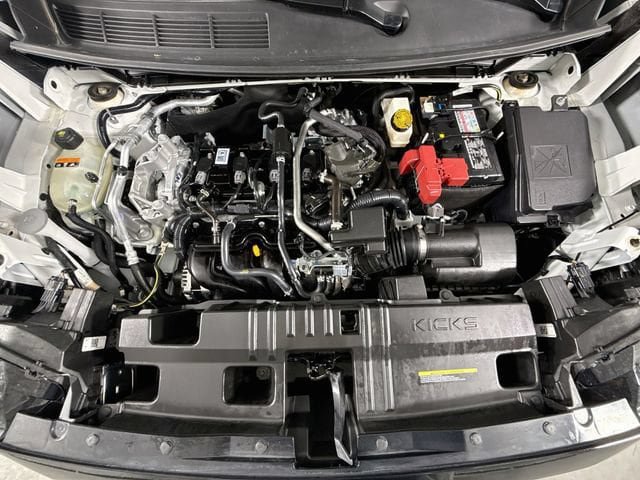 Used 2025 Nissan Kicks SV FWD image 27