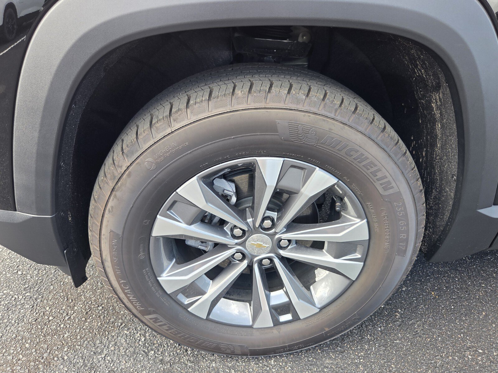 New 2026 Chevrolet Equinox LT w/ LPO, Floor Liner Package AWD/4WD image 4